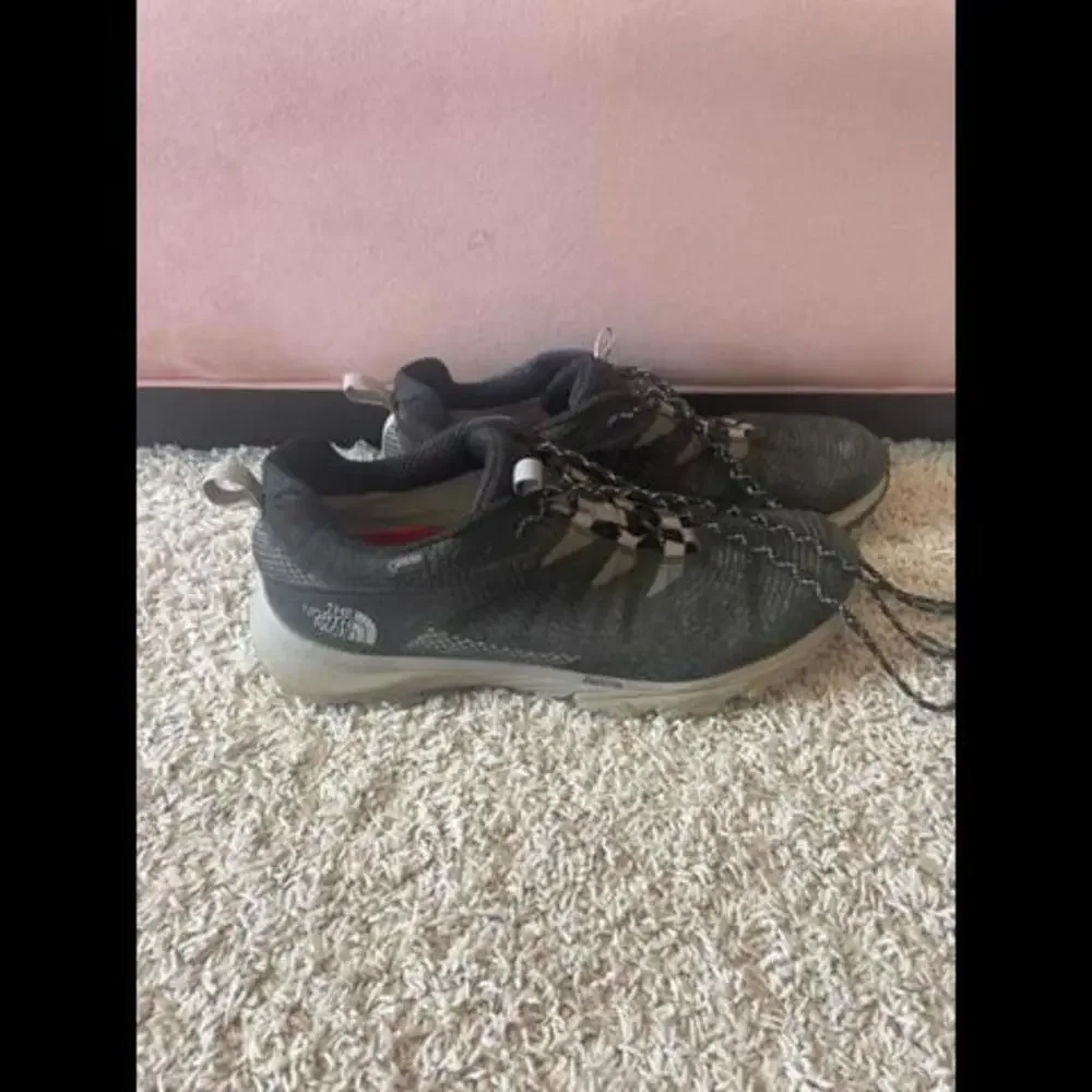 North Face‎ - Men's Hiking Sneakers Size 12